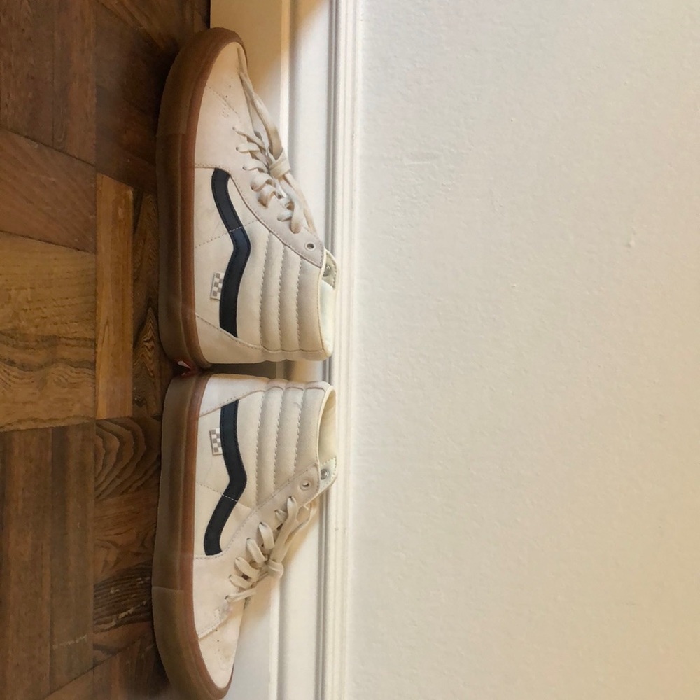 Vans high top skate shoes 8.5
